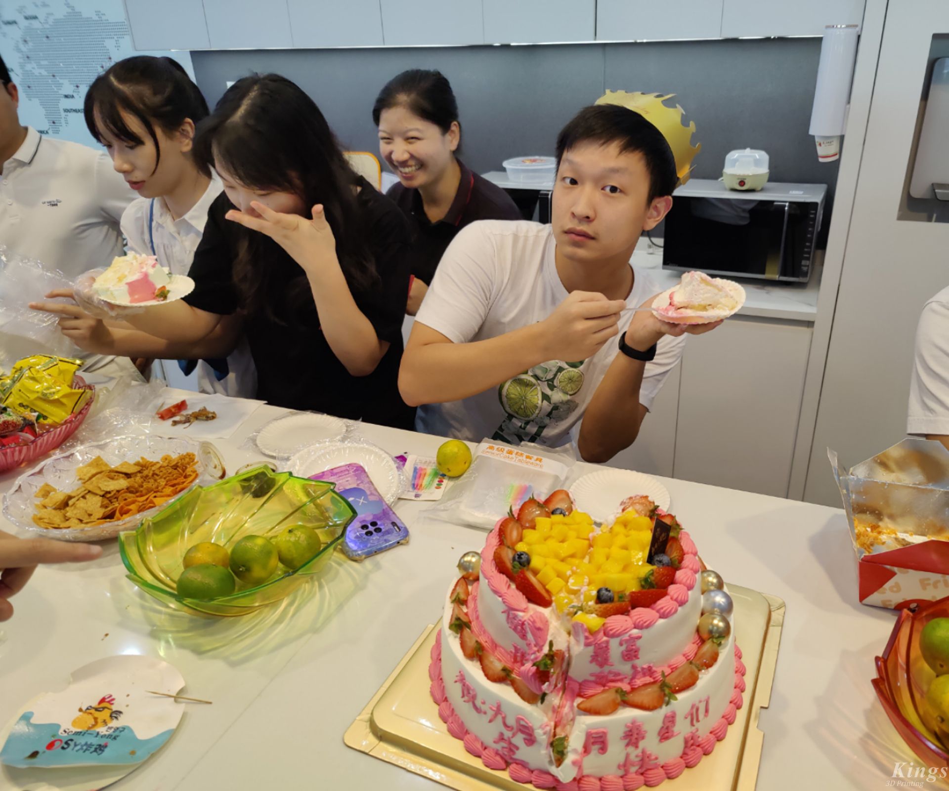 奋斗的时光里，在KY.COM开云,我们一起成长
